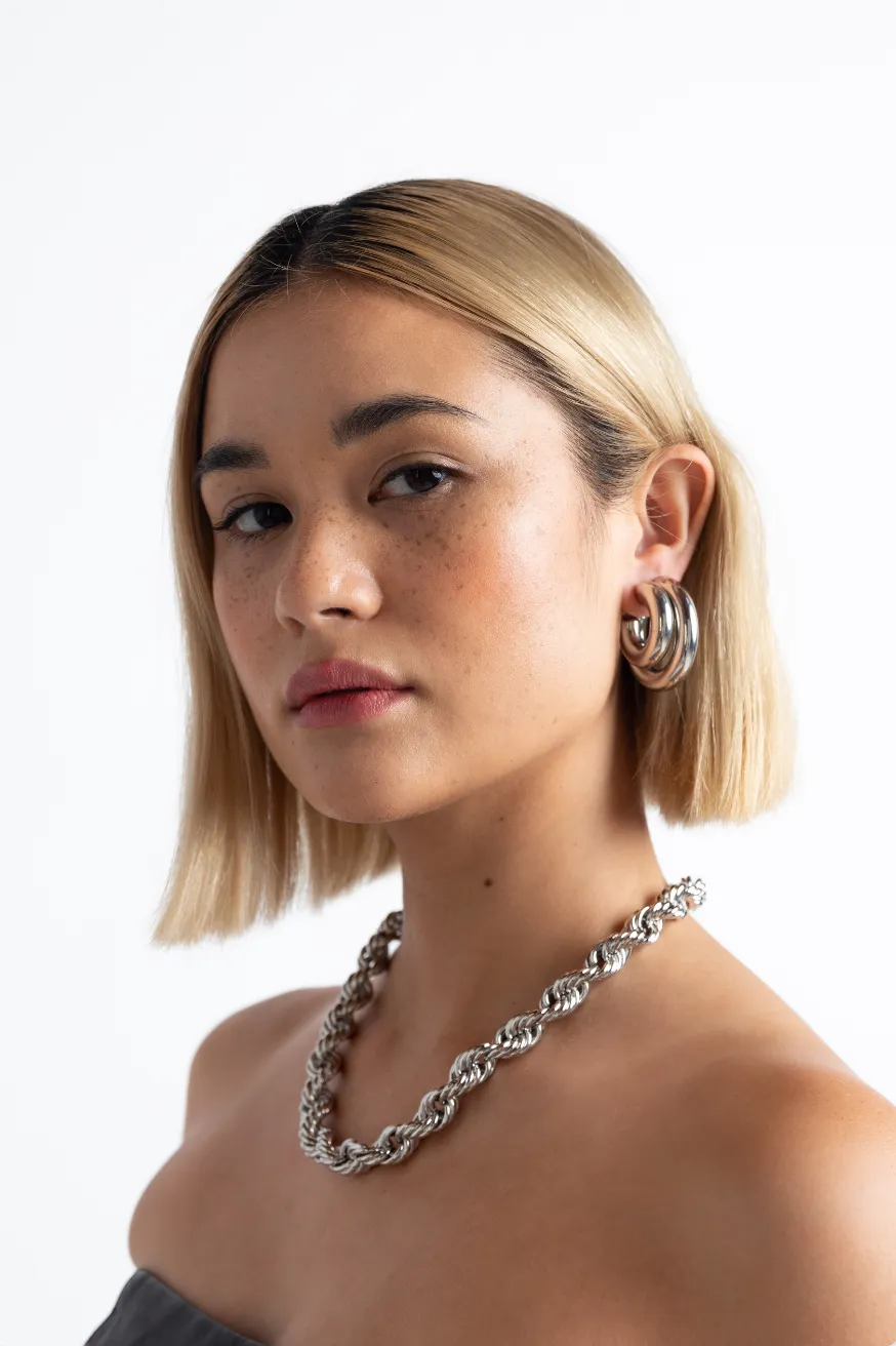 AMARA ROPE NECKLACE