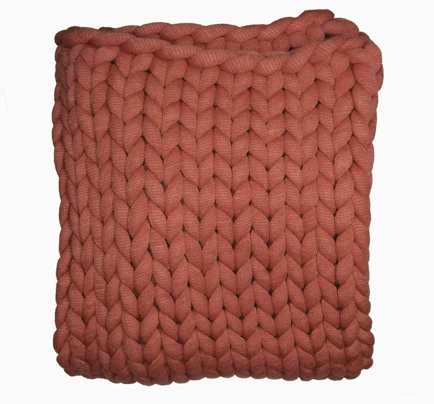 Chunky Knit Throw in Mauve
