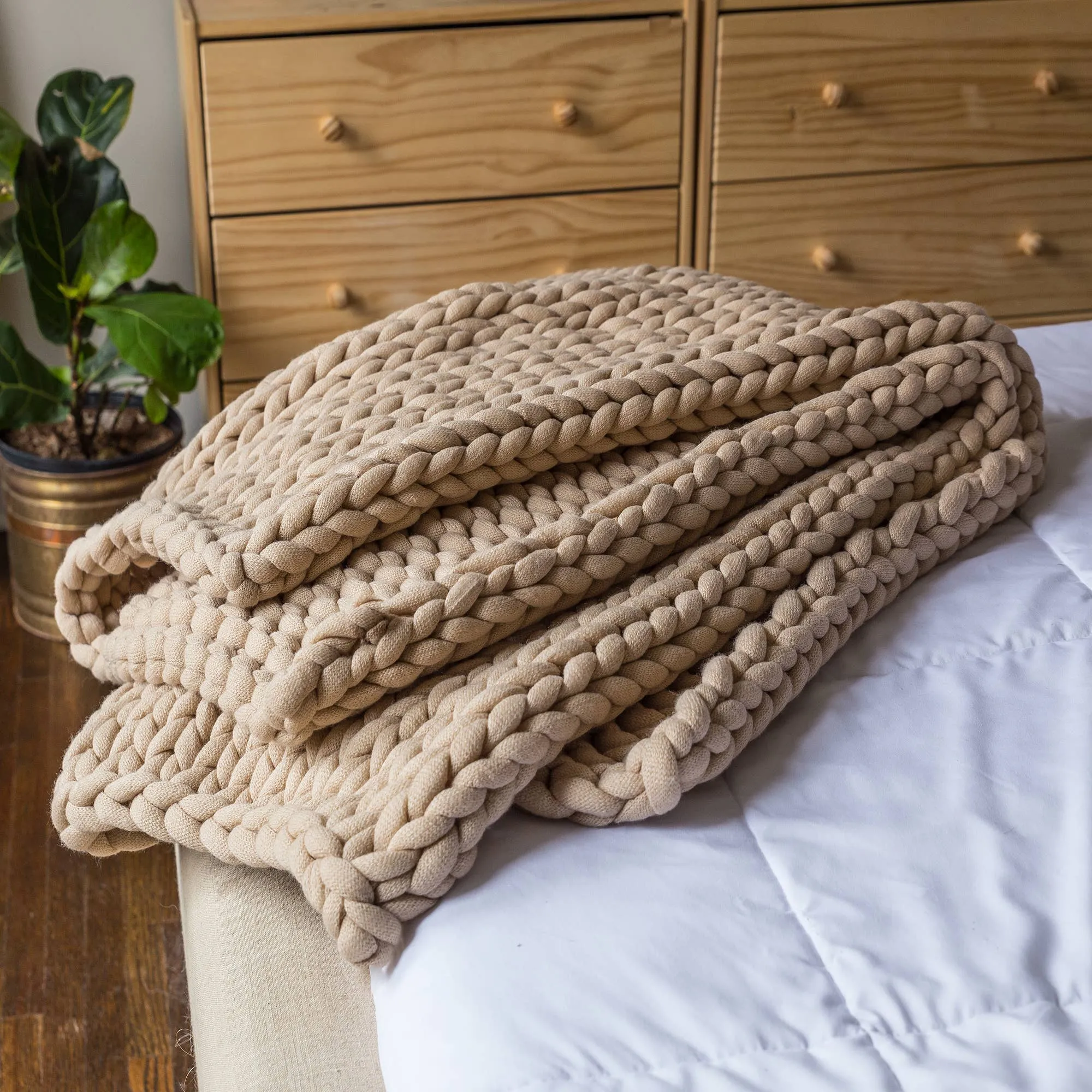 Chunky Knit Throw in Mauve
