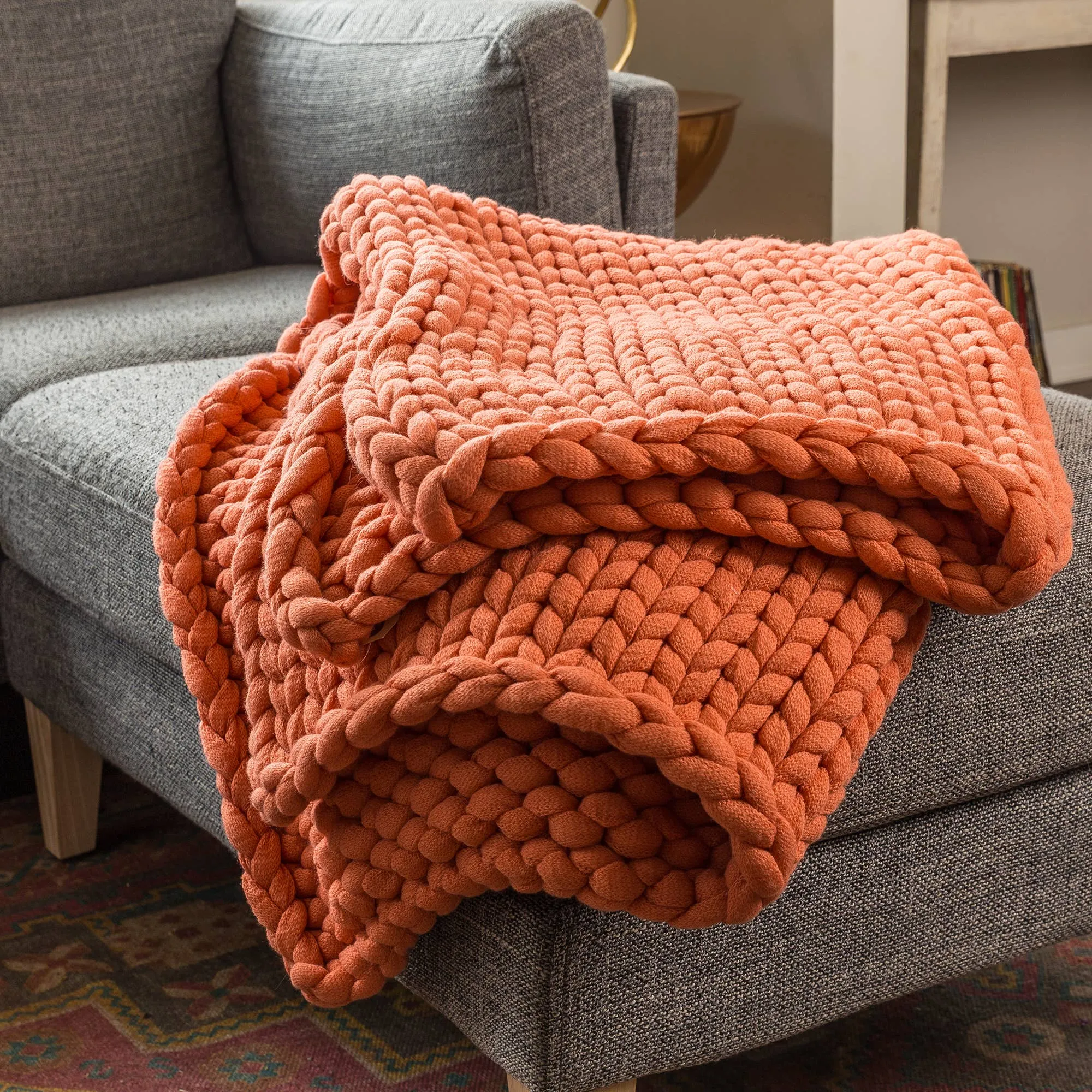 Chunky Knit Throw in Mauve