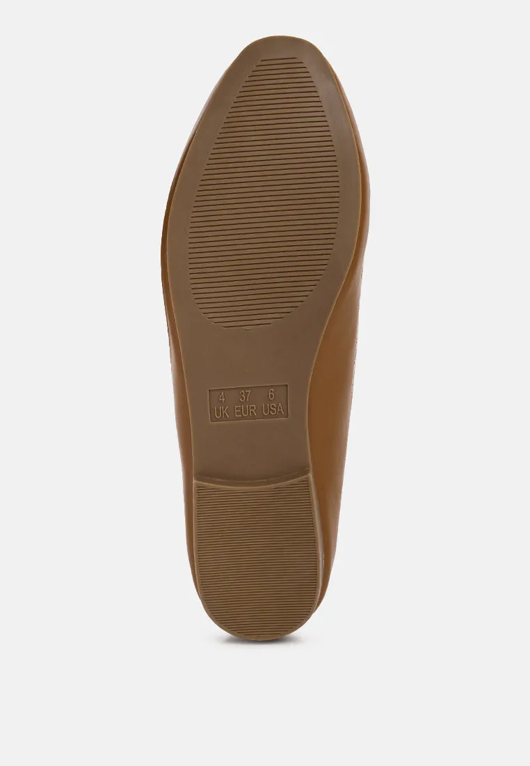 Chunky Metal Chain Faux Leather Loafers By Ruw