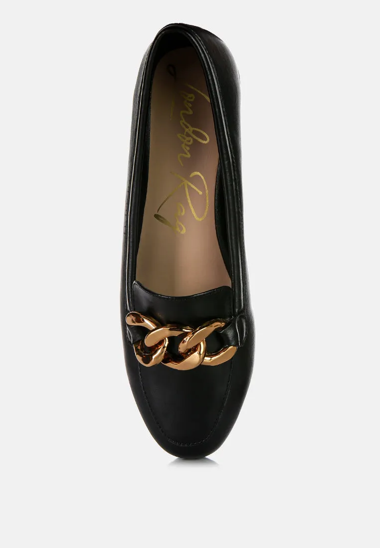 Chunky Metal Chain Faux Leather Loafers By Ruw