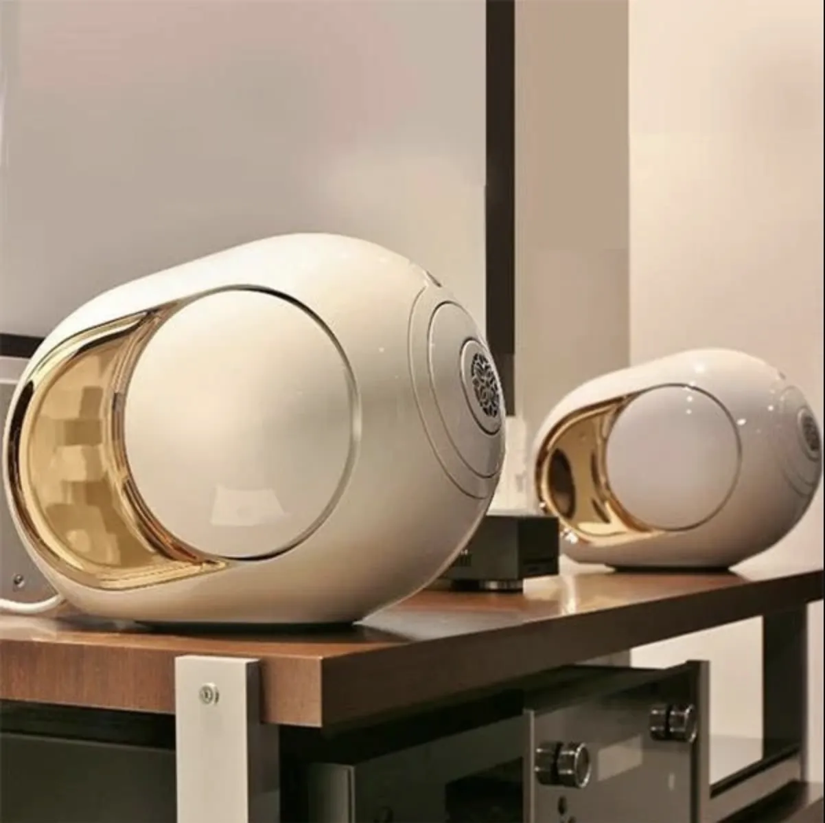 Gold Phantom High-end Speaker