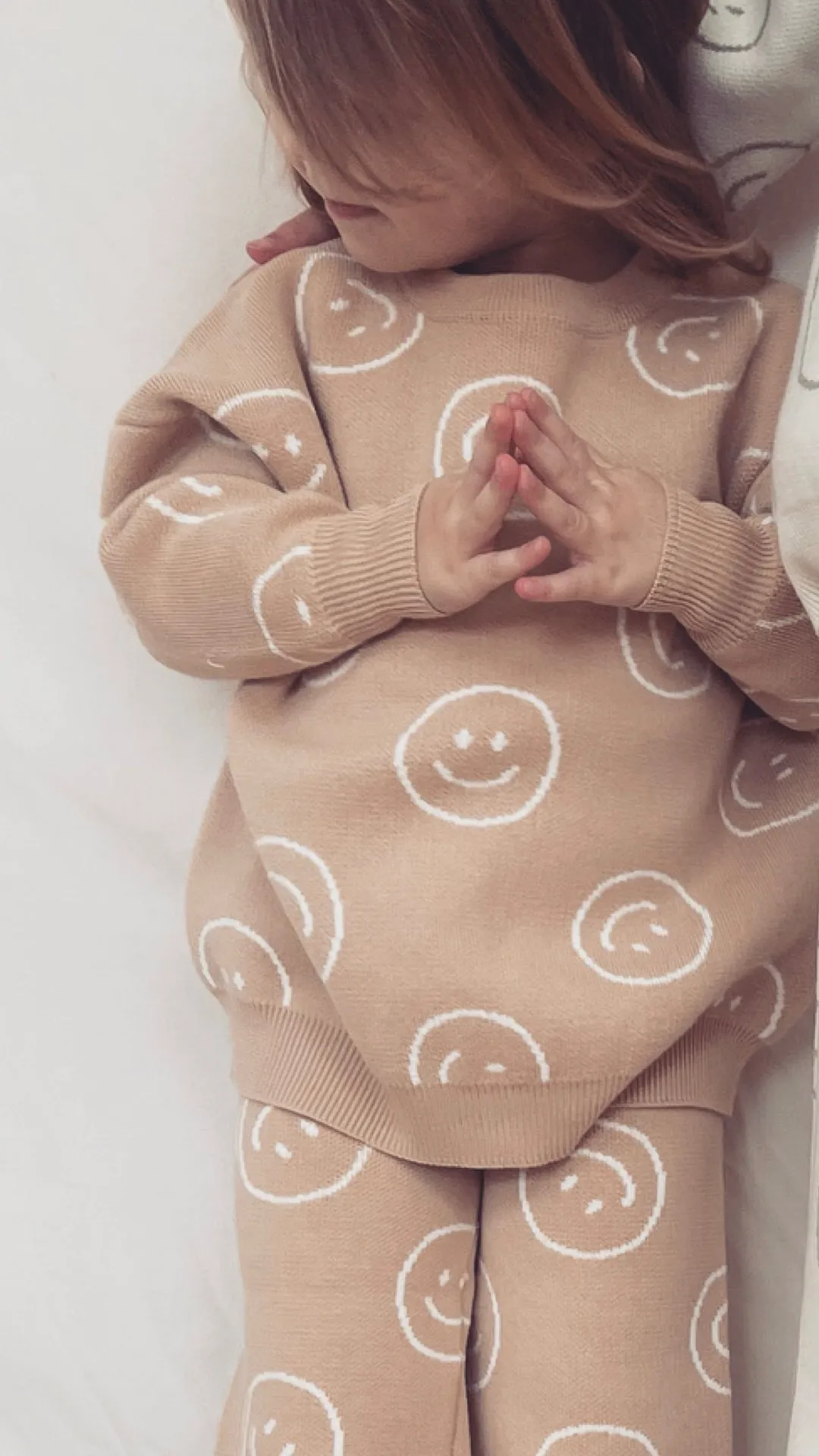 HUNTER & ROSE SMILEY JUMPER TAN