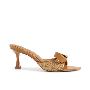 Linda Heel 65