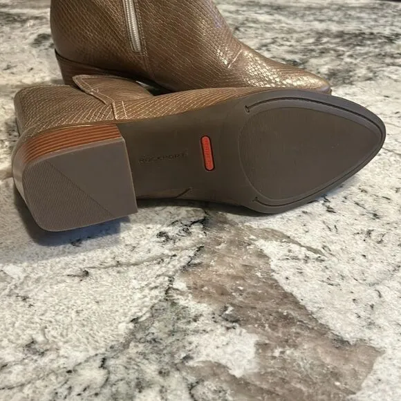New Rockport Women's Geovana Mid Boot Fashion size 9-1/2 NWOT