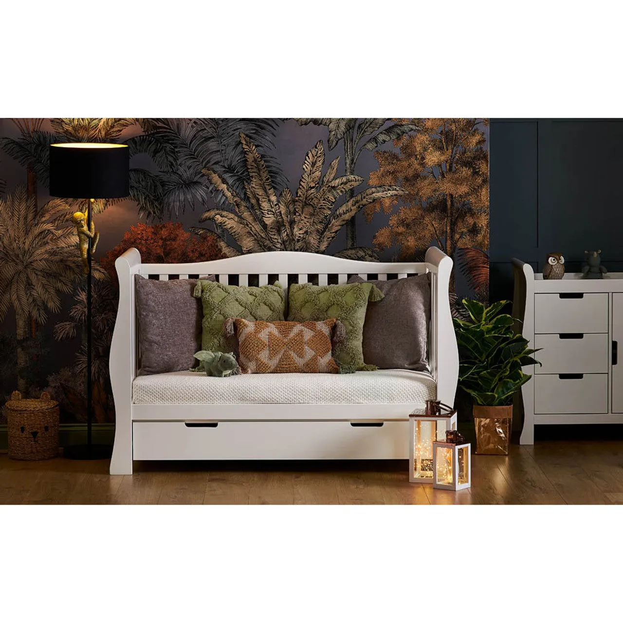 Obaby Stamford Luxe Sleigh Cot Bed