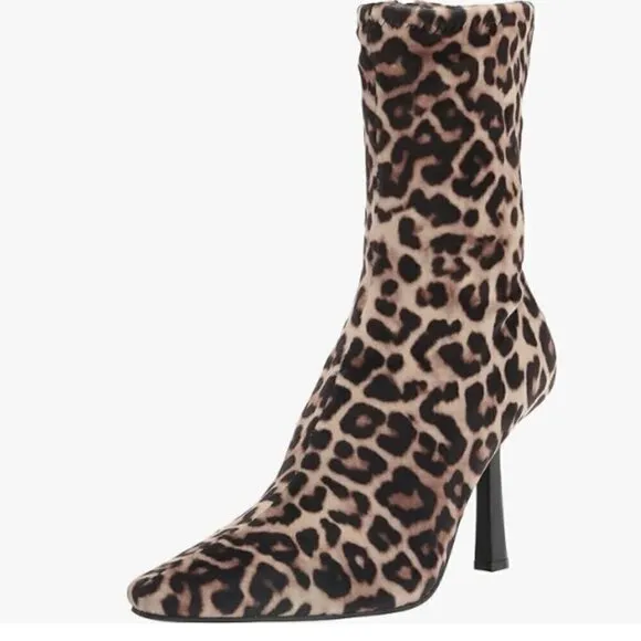 Steve Madden Vakay Fashion Boot Leopard Animal Print Ankle Heeled Bootie NOWB