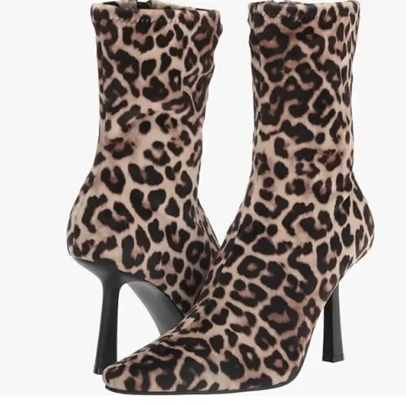 Steve Madden Vakay Fashion Boot Leopard Animal Print Ankle Heeled Bootie NOWB