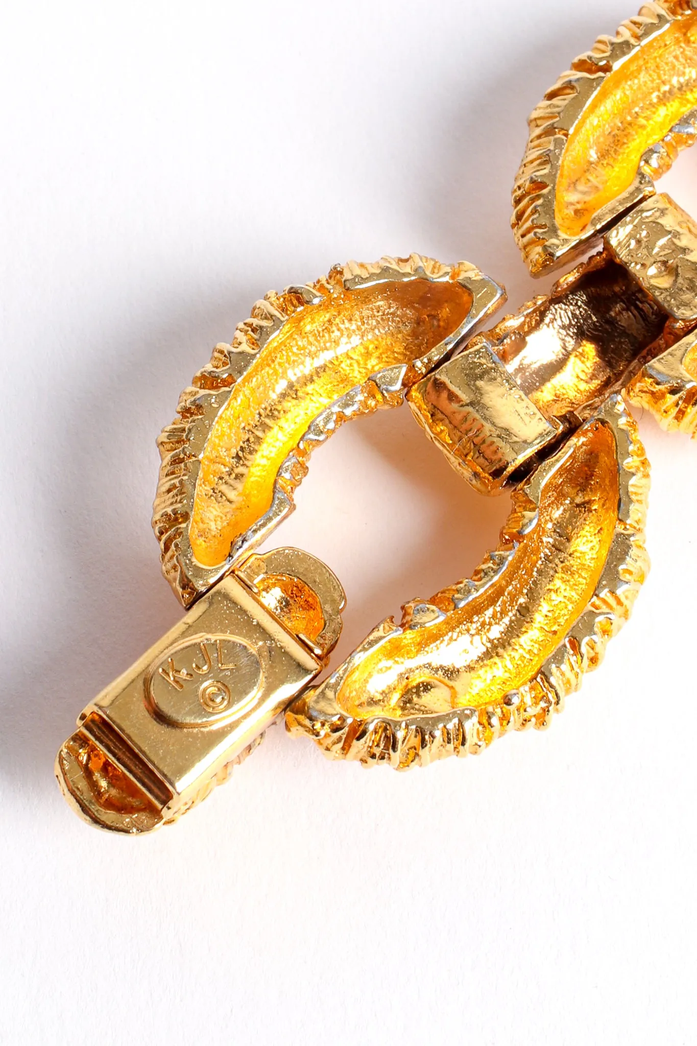 Textured Round Link Bracelet