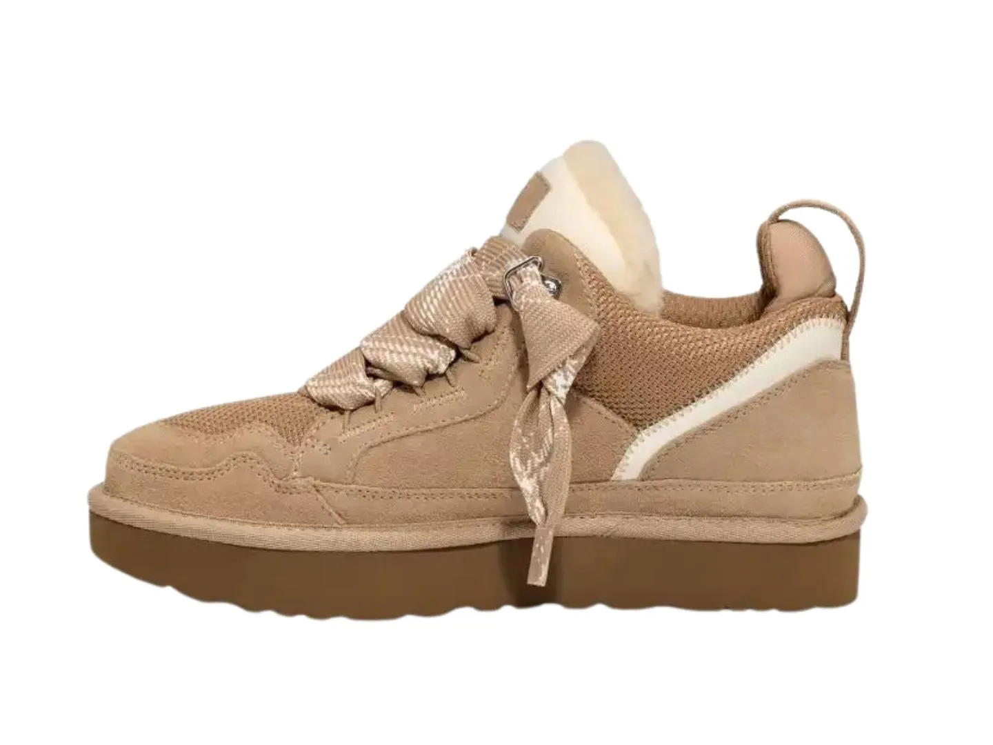 UGG: Lowmel in Sand